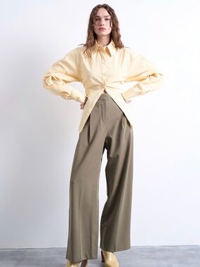 Topshop Premium Double Pleat Straight Leg Tailored Pants in Khaki